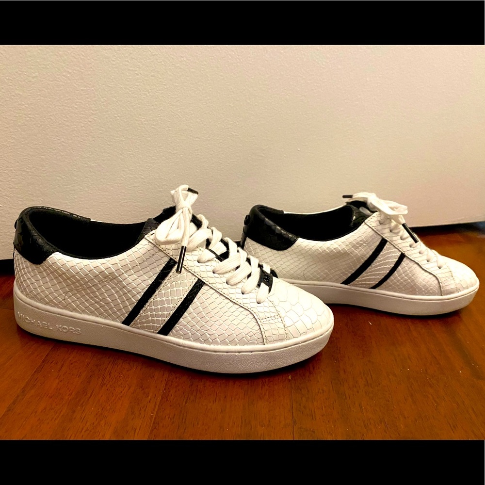 Michael Kors Snakeskin Size 6.5 Women Sneakers